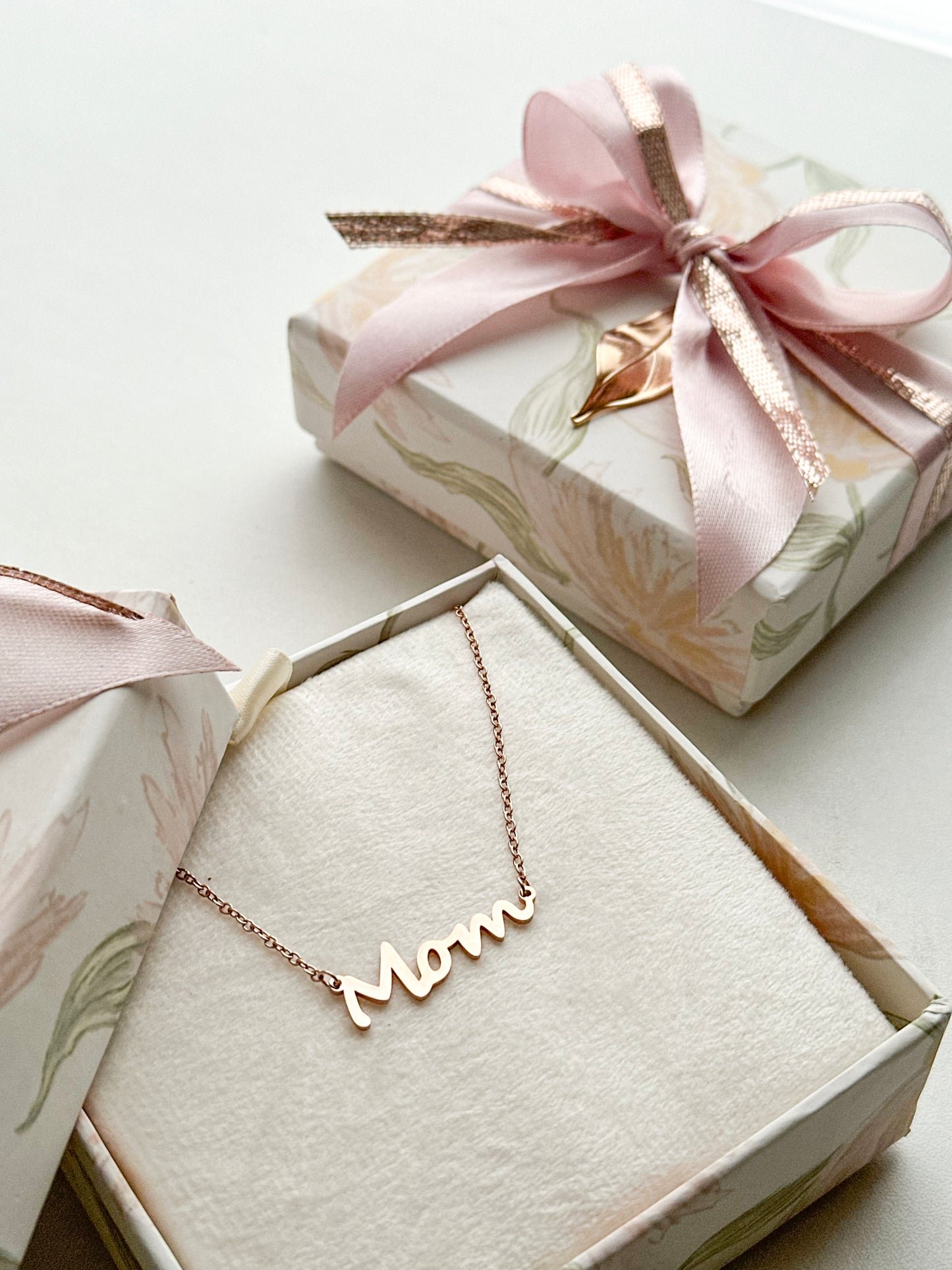 "Mom" Pendant