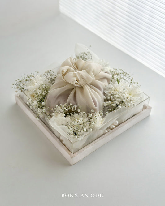 Groom's Tray
