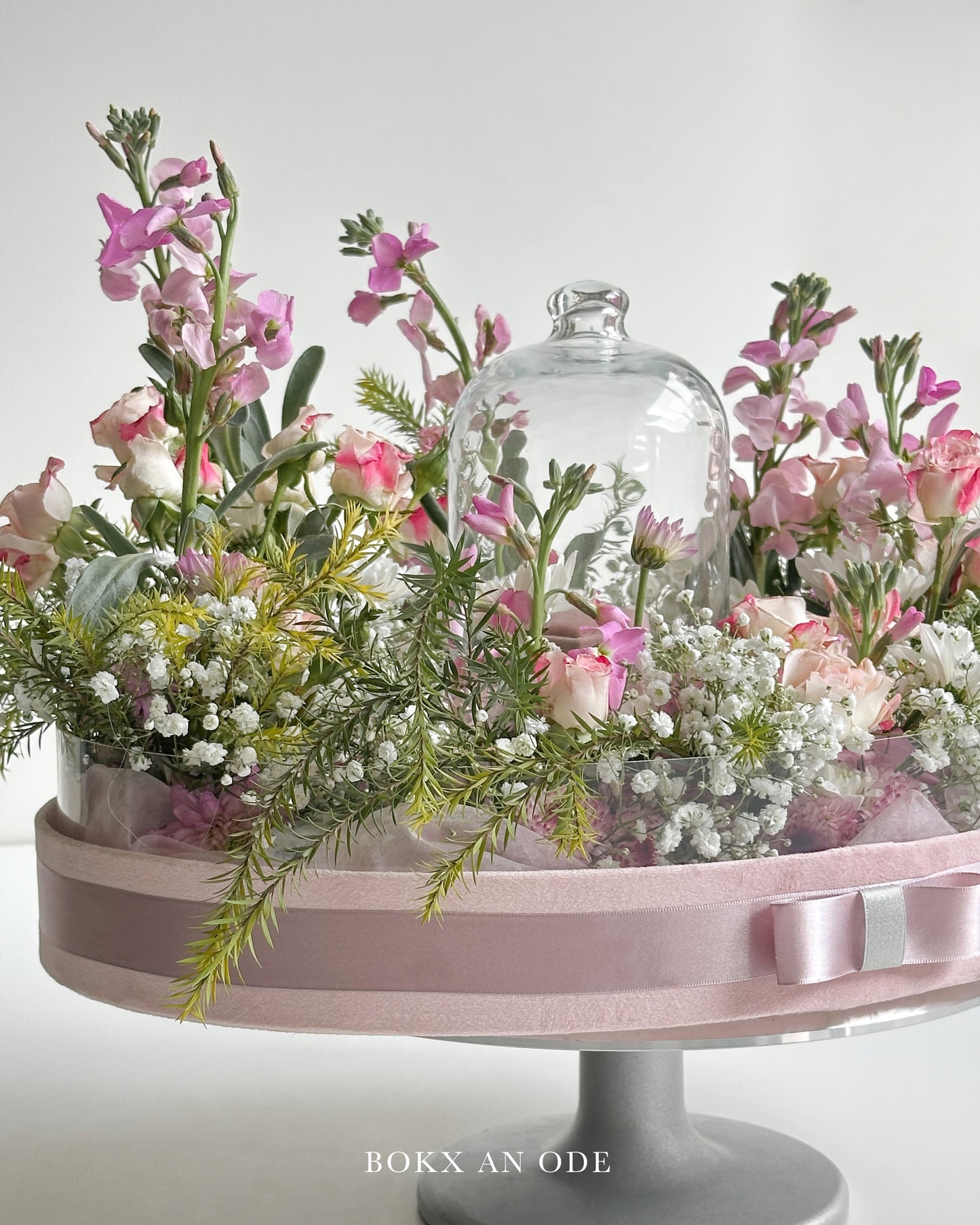 Flora & Vow
