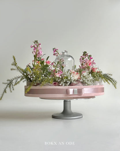 Flora & Vow