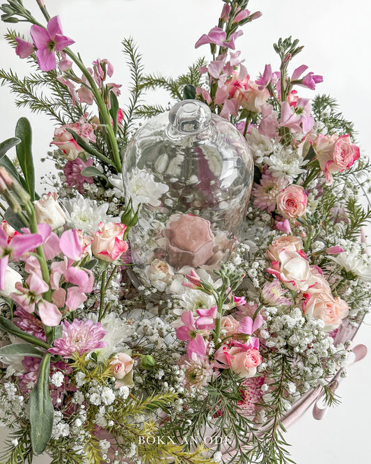 Flora & Vow